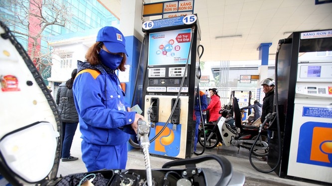 petrol prices witness slight fall in latest review picture 1