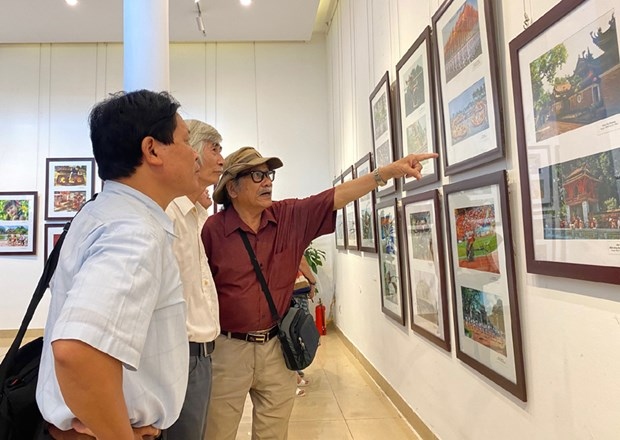 photo exhibition on hanoi opens picture 1