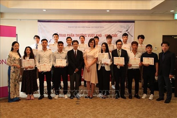 vietnamese apprentices get rewards for high results in japanese language test picture 1