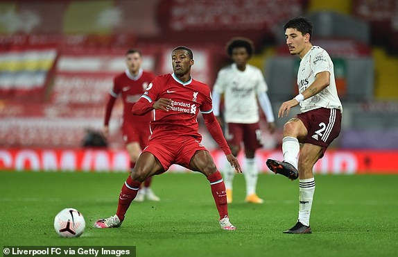 Liverpool vẫn là đội cầm nhiều bóng hơn trong hiệp hai. (Ảnh: Getty).