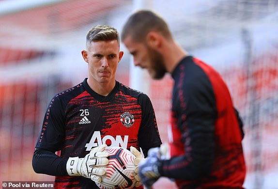 bom tấn van de beek khai hỏa , mu thất thủ 1-3 trước crystal palace ngay trên sân nhà hình ảnh 2 bom tan van de beek khai hoa , mu that thu 1-3 truoc crystal palace ngay tren san nha hinh anh 2