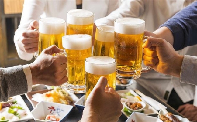 Phạt từ 1 đến 3 triệu đồng hành vi uống rượu, bia giữa giờ làm ...