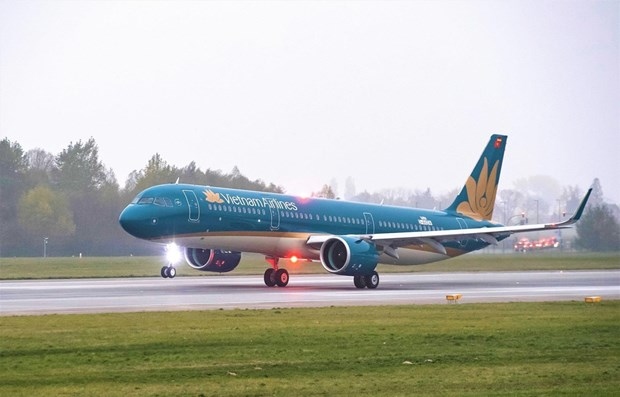 vietnam airlines adjusts flights from to vinh airport due to storm noul picture 1