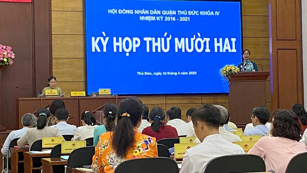 Ong truong trung kien duoc bau giu chuc chu tich ubnd quan thu Duc, tphcm hinh anh 2