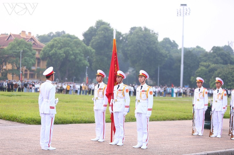100 cơ sở trường học tổ chức Lễ chào cờ và hát Quốc ca đúng nghi lễ