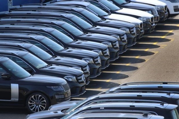 auto sales fall 14 in august picture 1