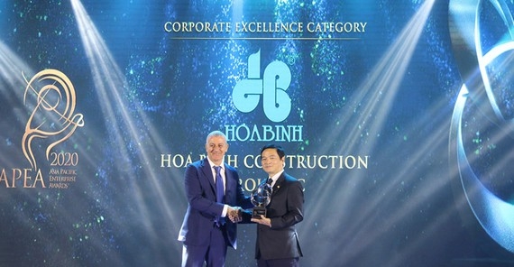 local construction company receives asian honour picture 1