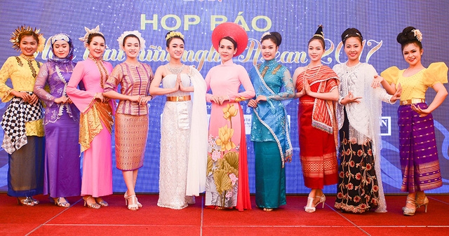 Traditional costumes of ASEAN members to be showcased in Hanoi