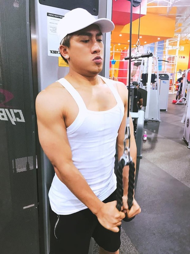 chau khai phong pha cach trong dien mao moi hinh anh 4