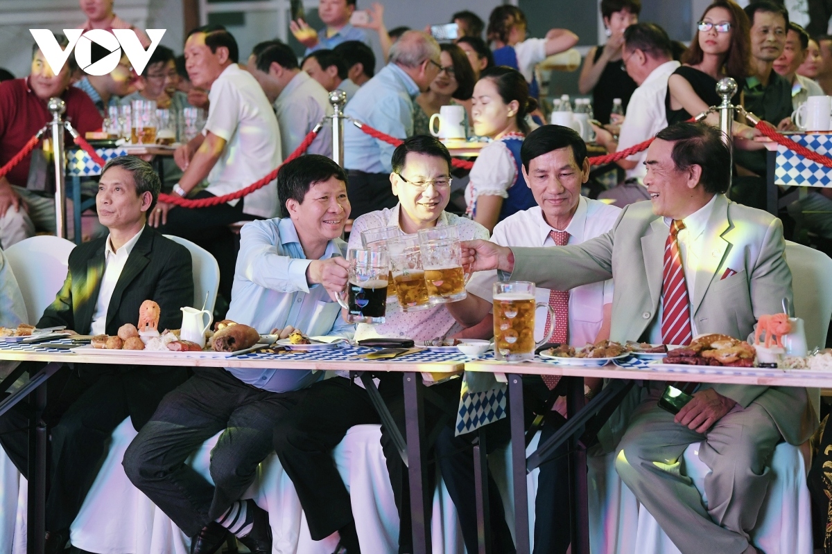 sampling german beer in vietnam picture 8 sampling german beer in vietnam picture 8