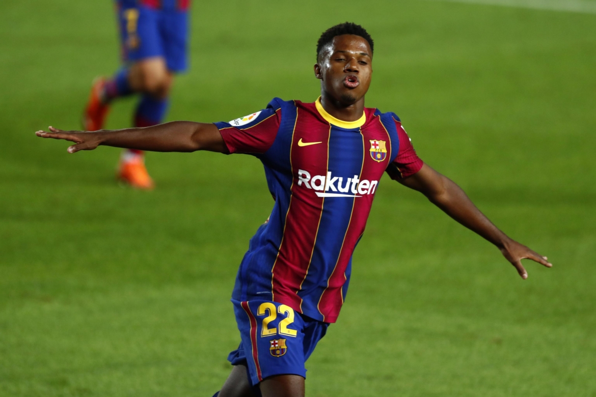 Doi hinh du kien cua barca truoc juventus messi diu dat 2 chan sut 17 tuoi hinh anh 9