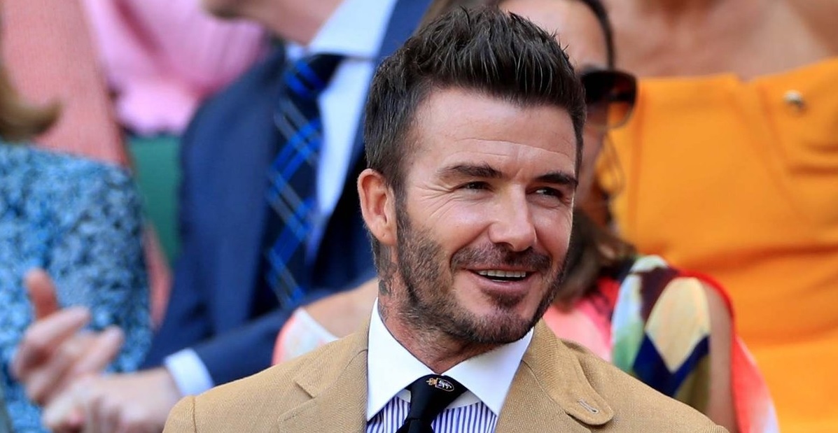 David Beckham trổ tài làm bánh cho các con