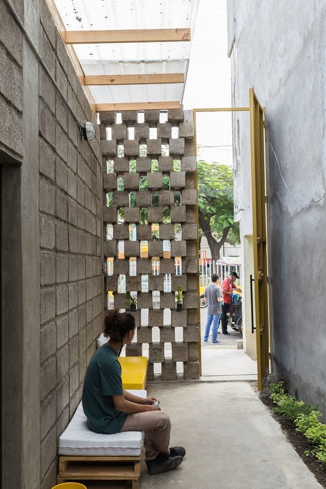 ngoi nha thu vi voi cac khoi be tong lap tinh te hinh anh 2