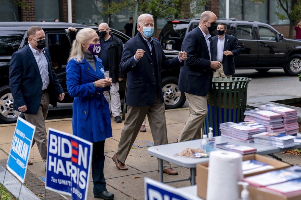 trump va biden khau chien kich liet o bang chien dia pennsylvania hinh anh 2