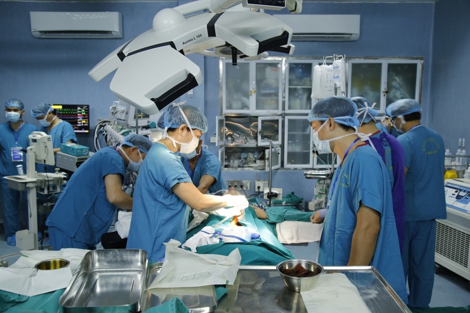 vietnam successfully performs two bowel transplants picture 1