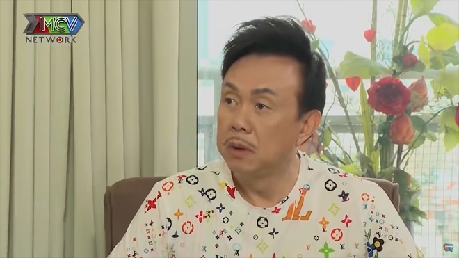 Nghệ sĩ hài Chí Tài chia sẻ về cuộc sống và sự nghiệp trong chương trình Gõ cửa thăm nhà.