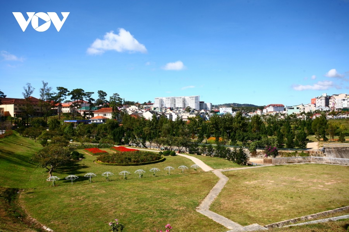 unmissable tourist attractions in da lat resort city picture 1