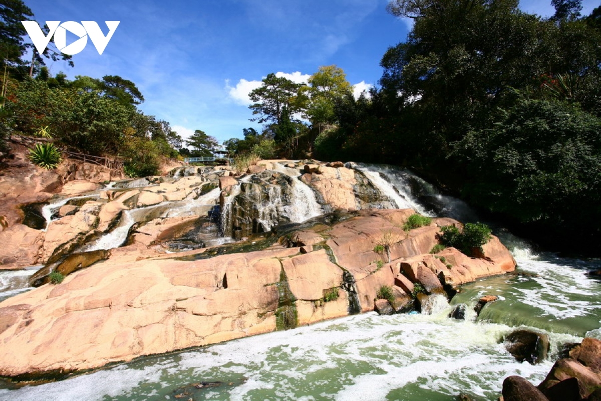 unmissable tourist attractions in da lat resort city picture 9