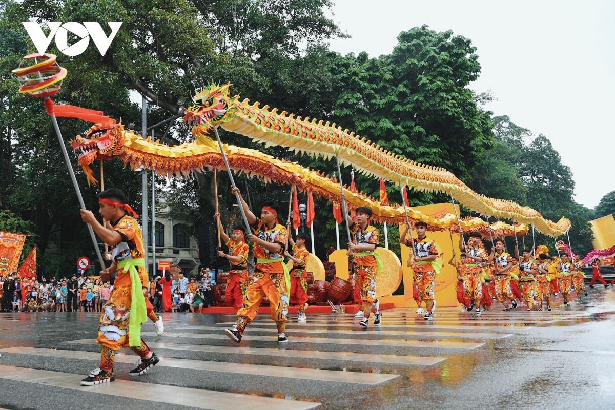 dragon dance festival 2020 excites crowds in hanoi picture 1