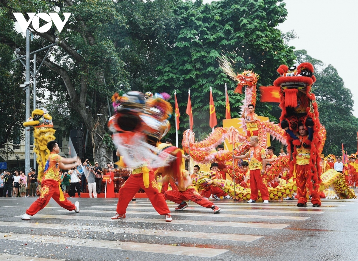 dragon dance festival 2020 excites crowds in hanoi picture 4