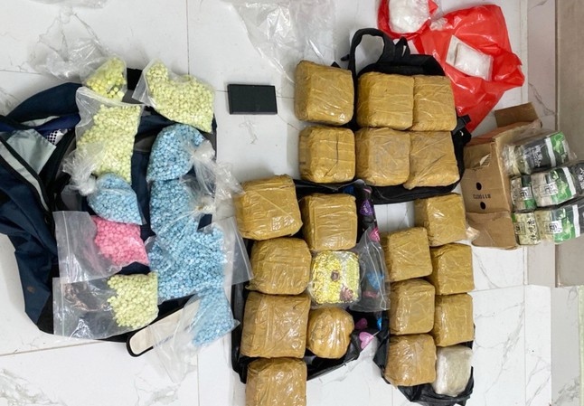  drugs haul seized and gang busted in hcm city picture 1