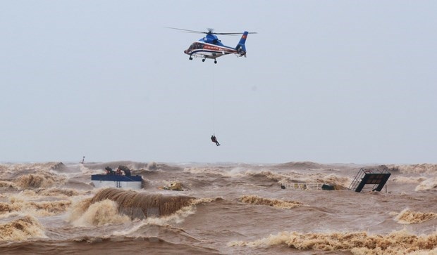 severe floods hit central localities picture 1