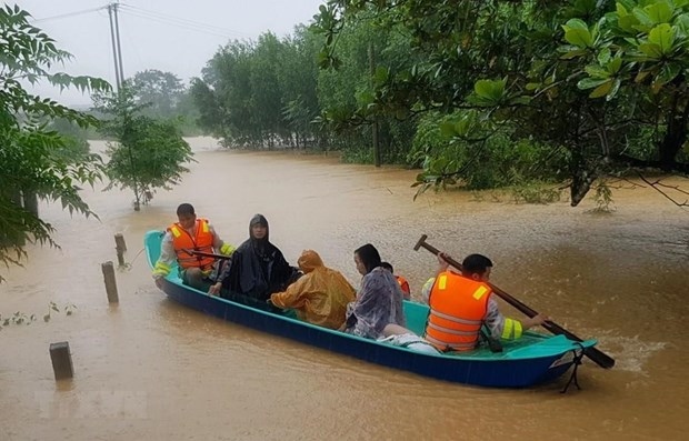 unfpa assists female flood victims in central region picture 1
