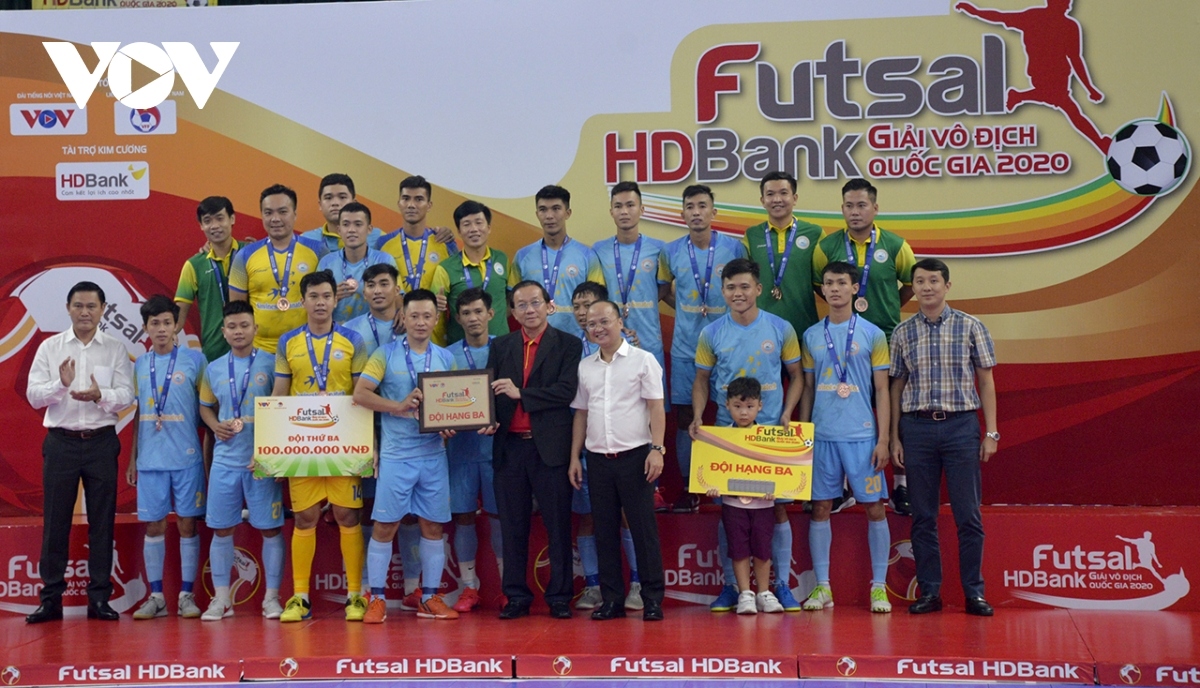 closing ceremony marks end of national futsal hdbank championship 2020 picture 6