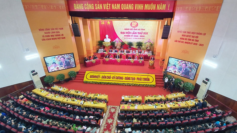 khai mac Dai hoi Dang bo tinh ha tinh lan thu xix hinh anh 1