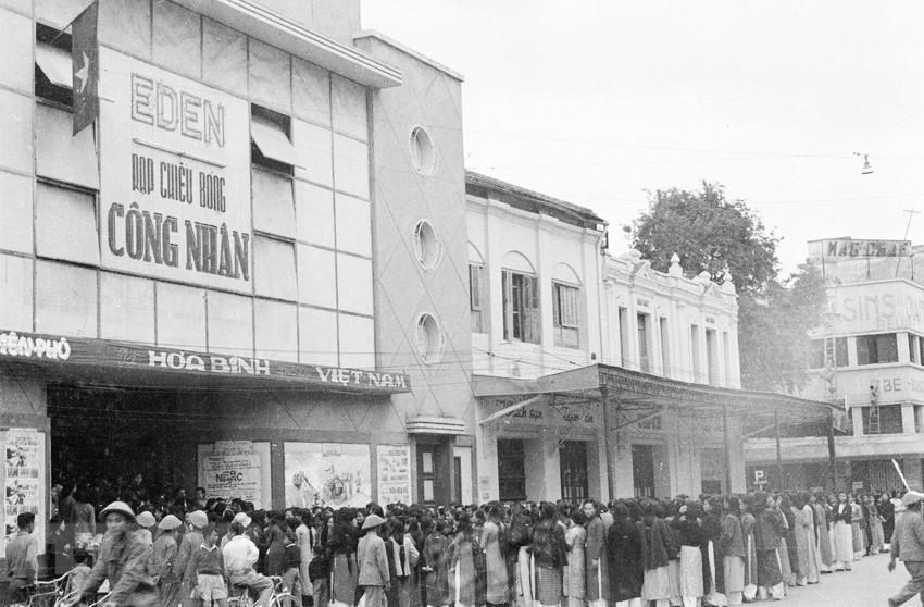 photos show memories of hanoi liberation day in 1954 picture 16