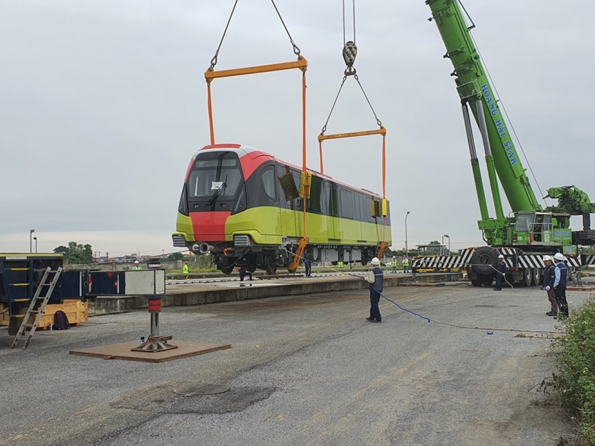 first metro train of hanoi route arrives at local depot picture 5