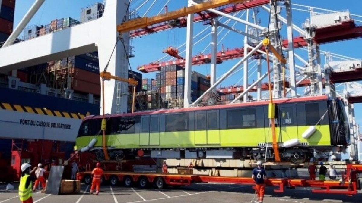 first metro train of hanoi route arrives at local depot picture 9