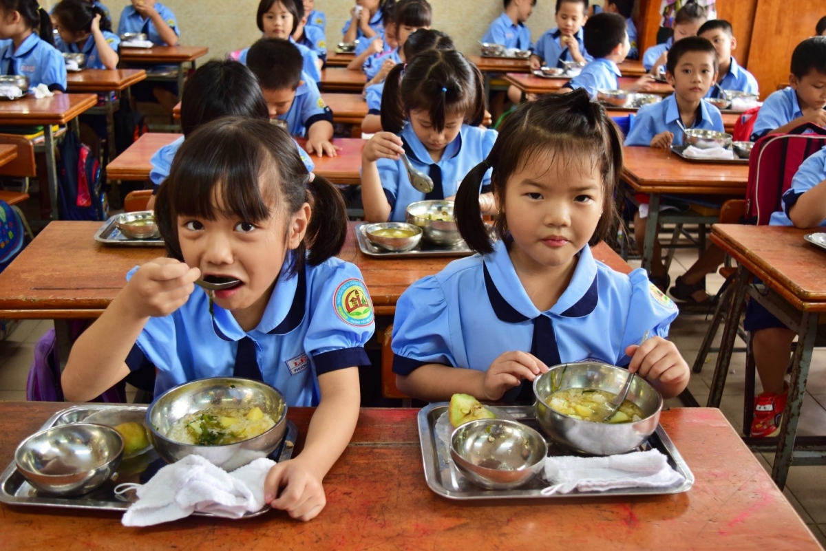 Nâng cao sức khỏe cho học sinh từ thực đơn cân bằng dinh dưỡng
