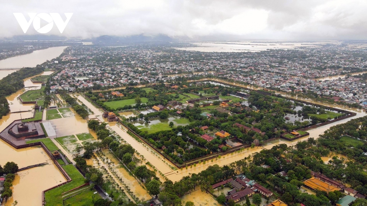 hue hit by prolonged period of heavy rain picture 15