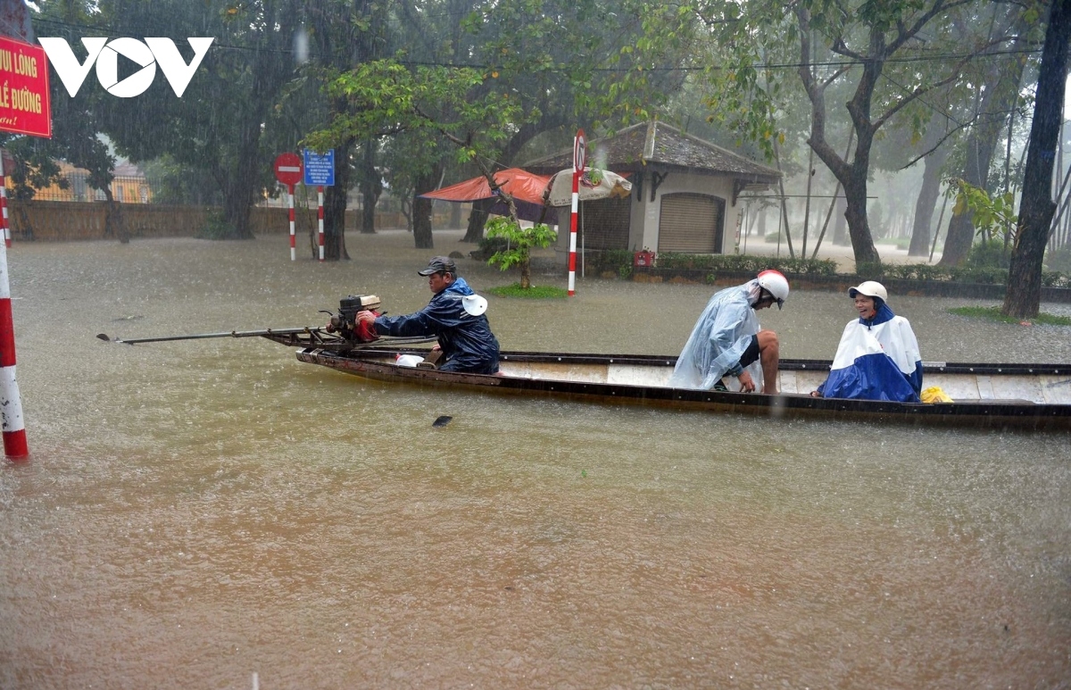 hue hit by prolonged period of heavy rain picture 5
