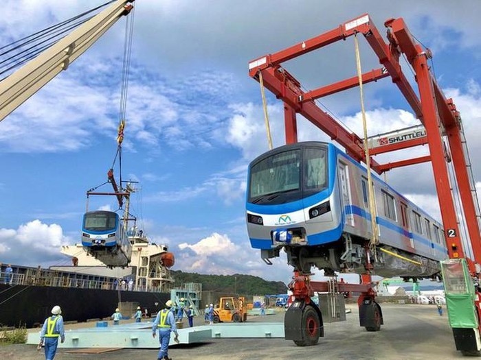carriages for first metro line arrive in hcm city picture 1