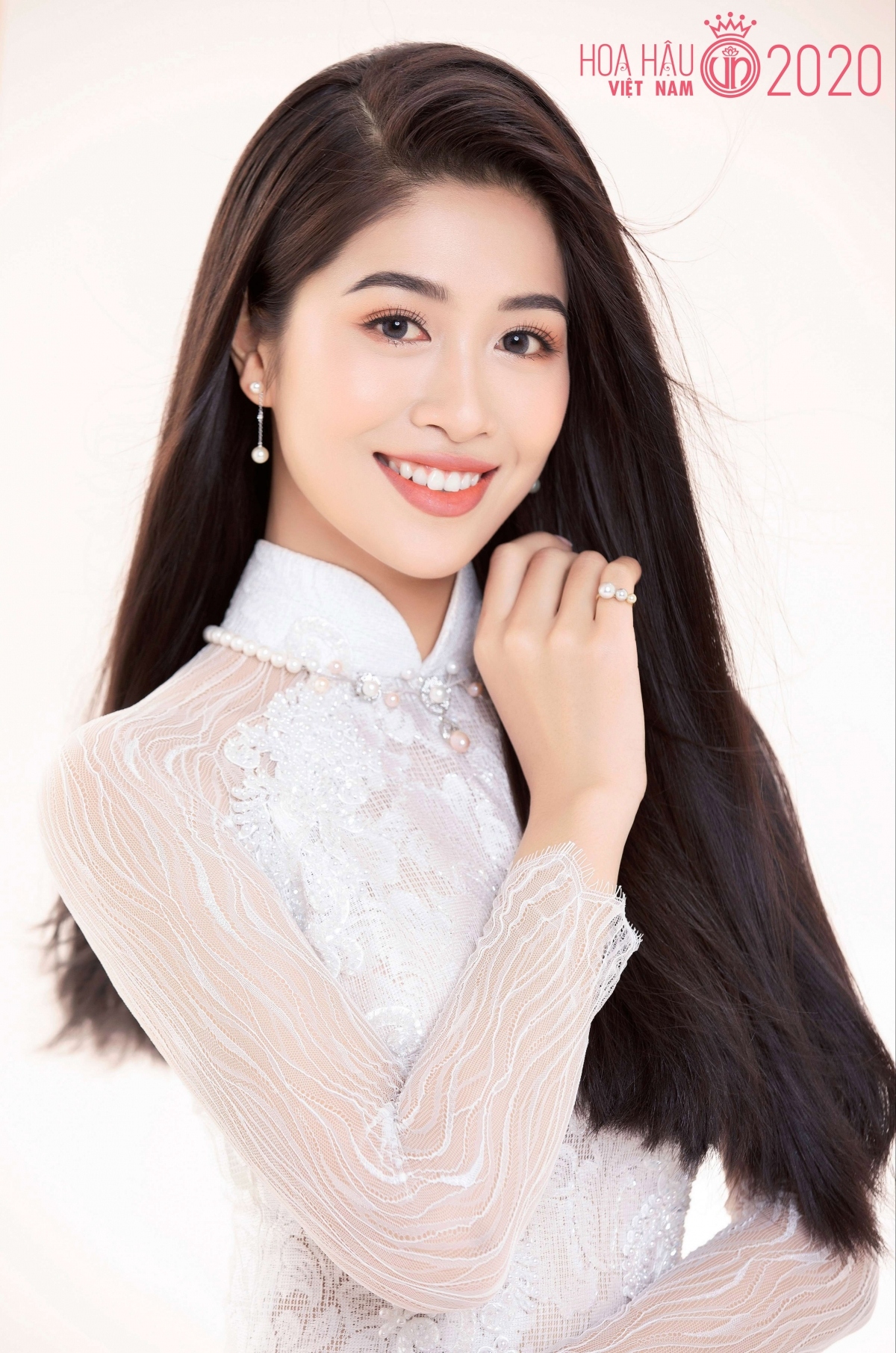 leading miss vietnam contestants shine in ao dai photo shoot picture 11