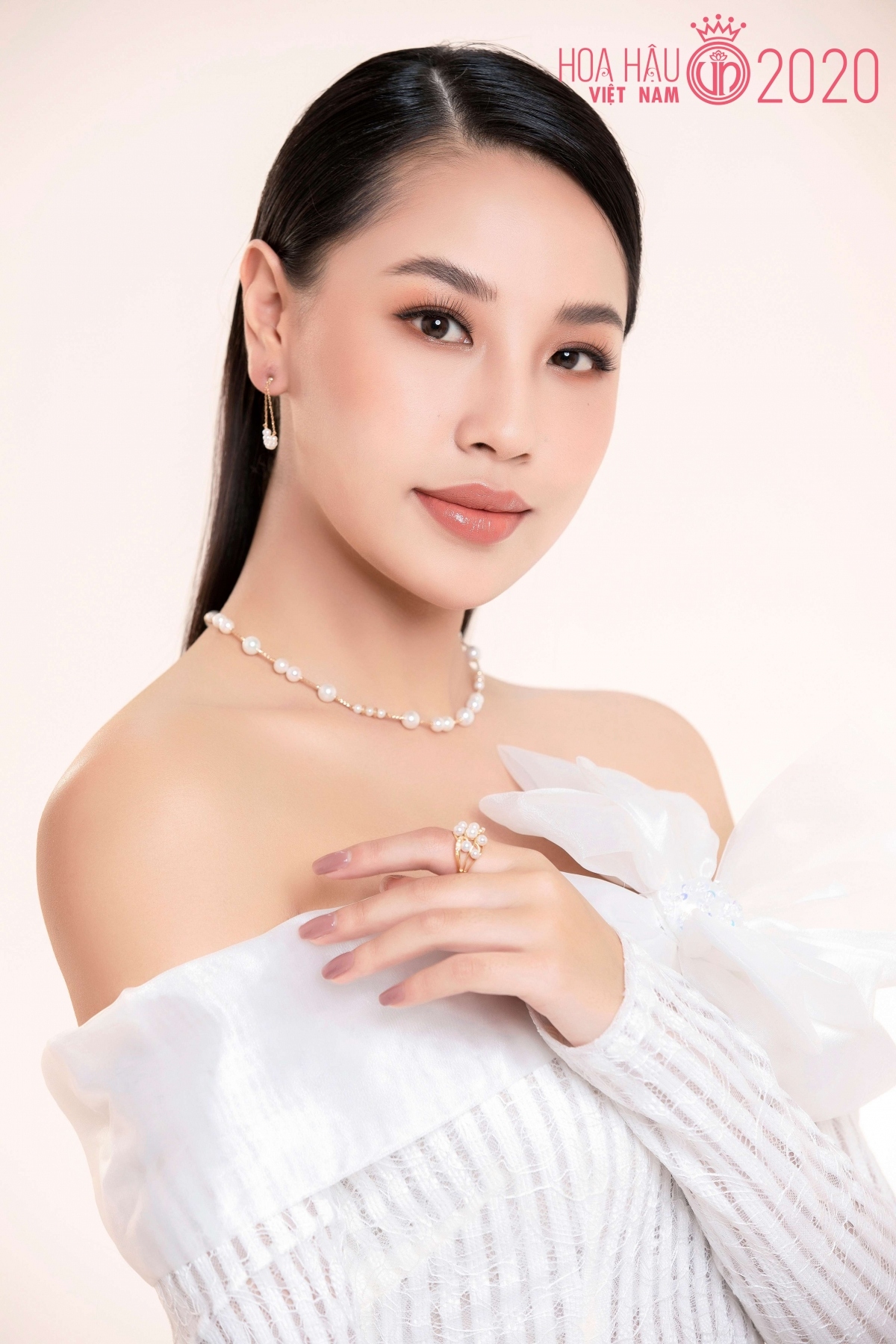 leading miss vietnam contestants shine in ao dai photo shoot picture 5
