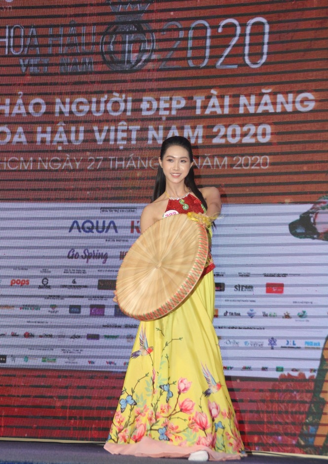 miss vietnam 2020 contestants show off talents picture 11
