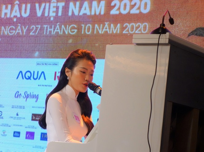 miss vietnam 2020 contestants show off talents picture 2