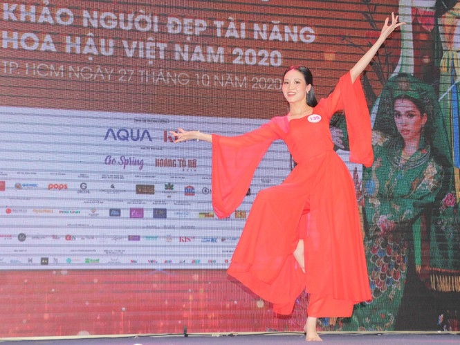 miss vietnam 2020 contestants show off talents picture 7