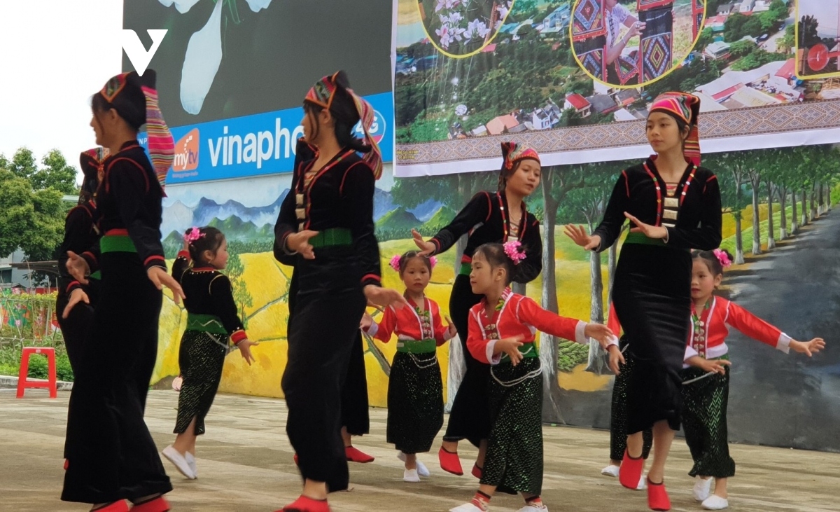 ethnic people preserve indigenous culture in northern vietnam picture 3 ethnic people preserve indigenous culture in northern vietnam picture 3
