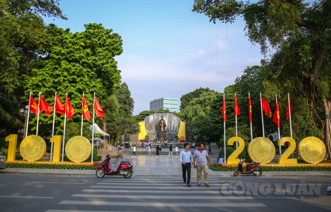 hanoi receives makeover for liberation day celebrations picture 1