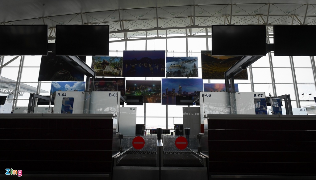 terminal 2 of noi bai international airport falls quiet picture 8