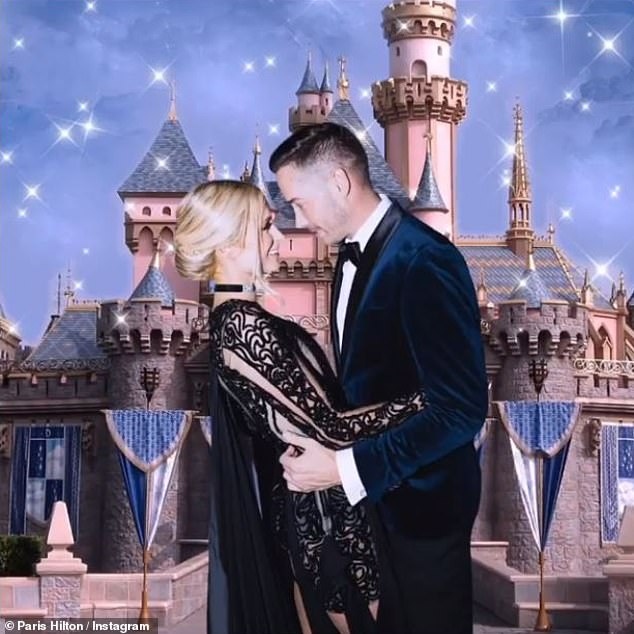 paris hilton sanh dieu di an trua cung em gai hinh anh 7