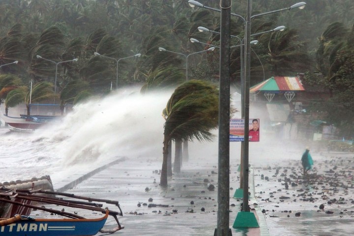 philippines bao noi bao, chau A thiet hai nang ne vi thien tai hinh anh 1