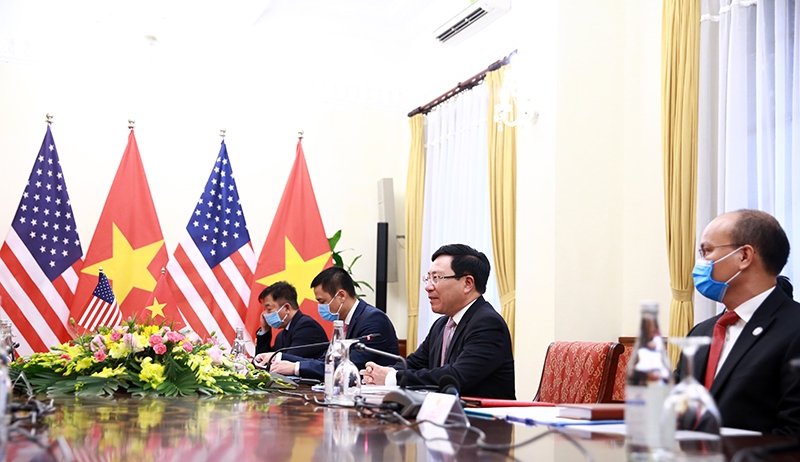 us secretary pompeo welcomed in hanoi picture 3