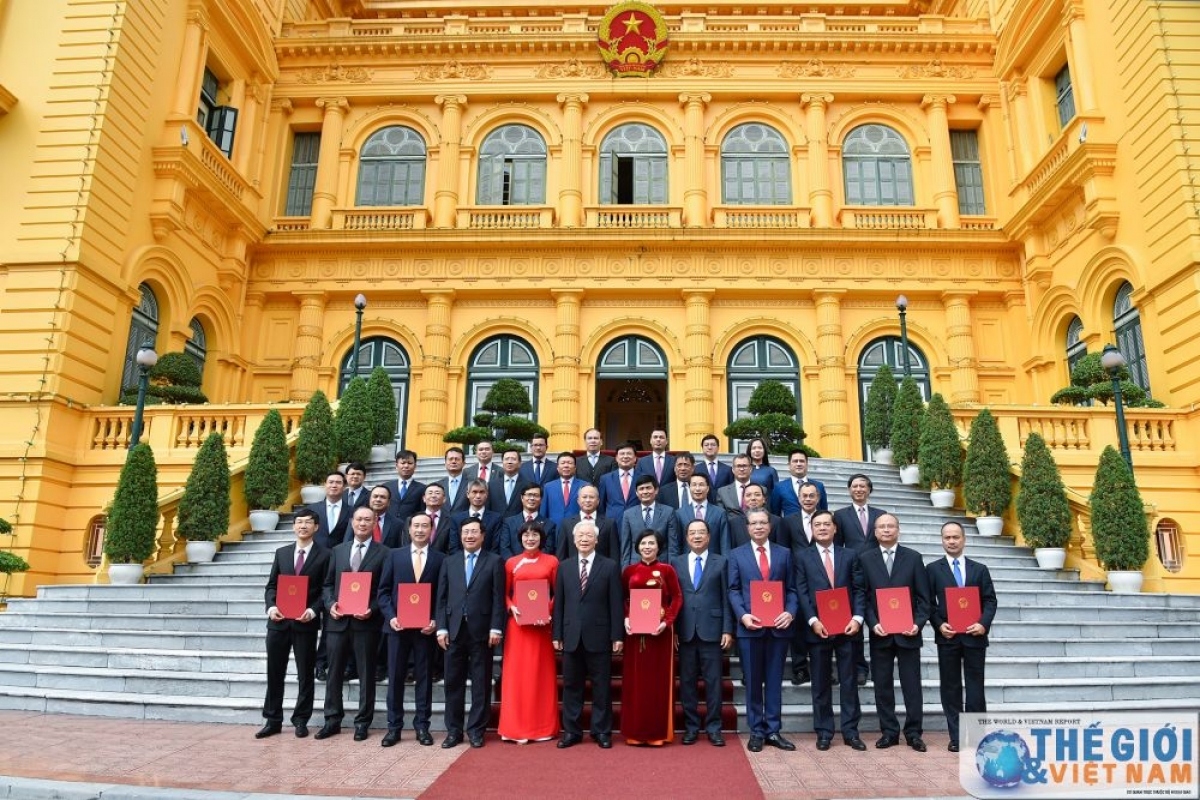 top vietnamese leader presents appointment decisions to new ambassadors picture 1
