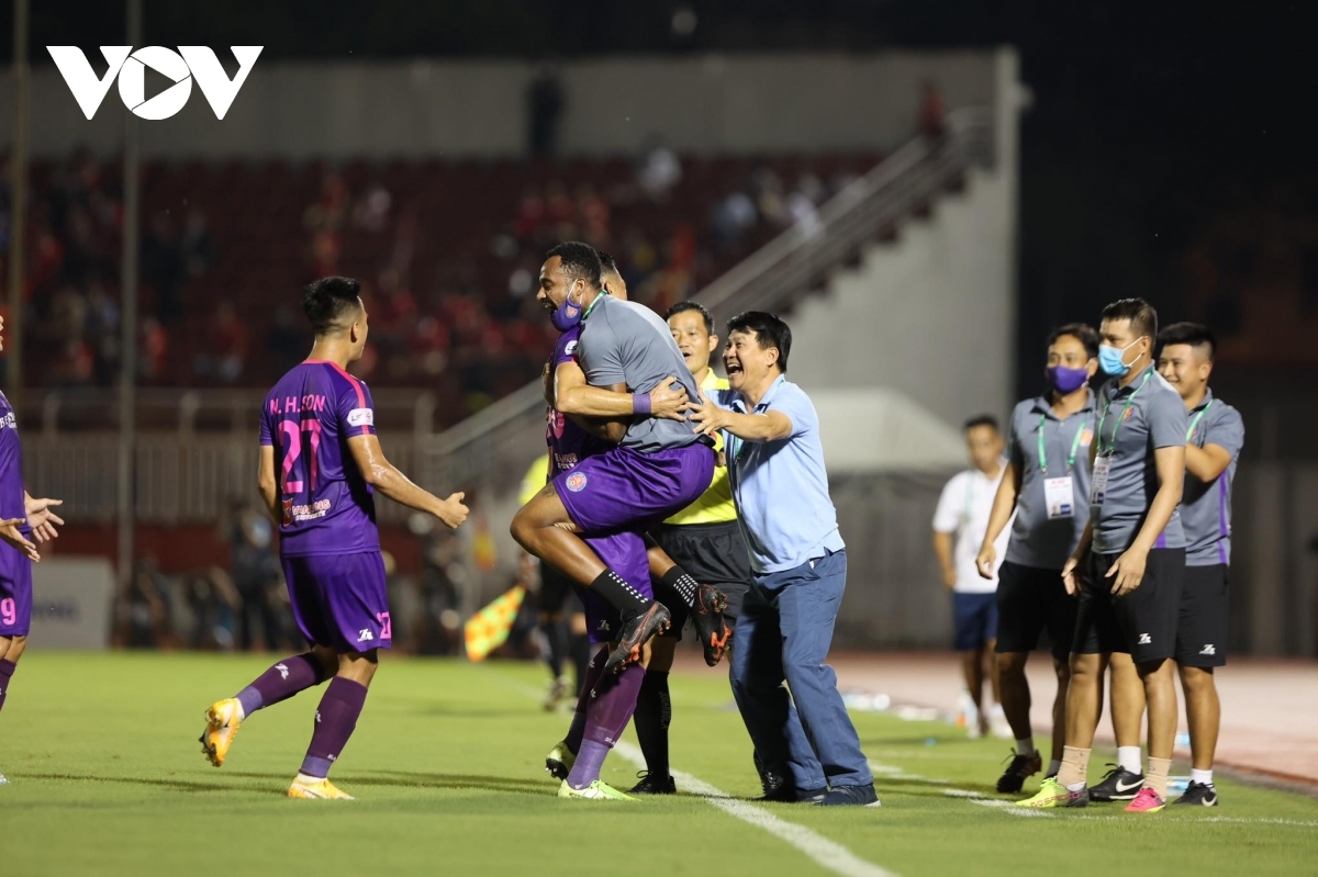 saigon fc lead v.league 1 table ahead of play-offs picture 5