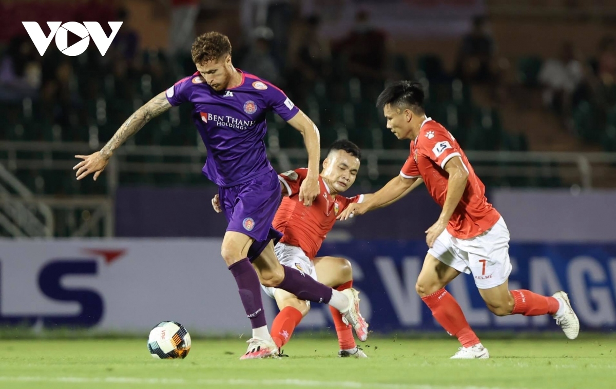 saigon fc lead v.league 1 table ahead of play-offs picture 7